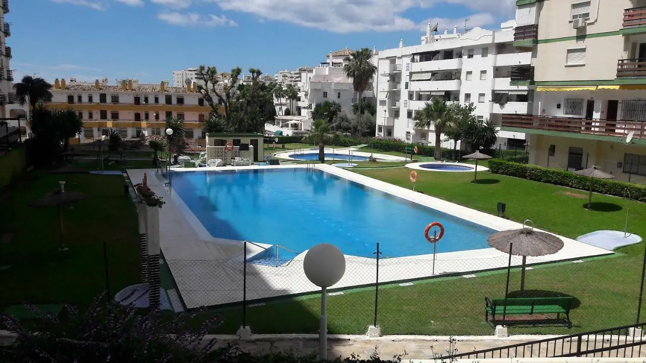 Las Naciones-Benalmadena Costa 0*,